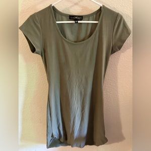 3/$15 Derek Heart bodycon dress🌺